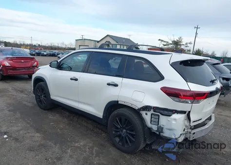 2019 Toyota Highlander Se из США, поврежденный, VIN 5TDJZRFHXKS979845